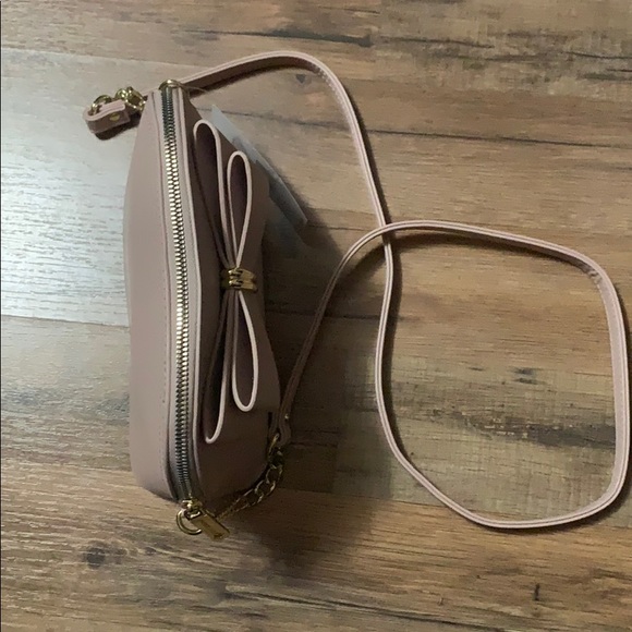 Betsey Johnson Blush Pink Bow Dome Crossbody Purse - Picture 5 of 6